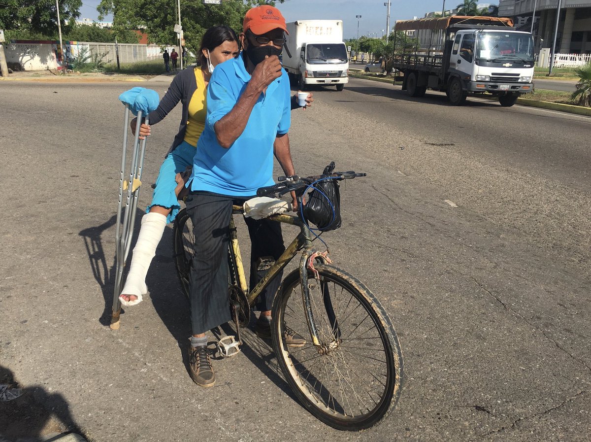 Zulia | Con café gratis para ciclistas promueven la iniciativa “Bici Amigos” en San Francisco.
La propuesta busca fomentar el autocuidado y el respeto a quienes pedalean por la ciudad 🚴🏻‍♀️🚴🏿‍♂️. 

mediosur.org/2020/11/05/con…