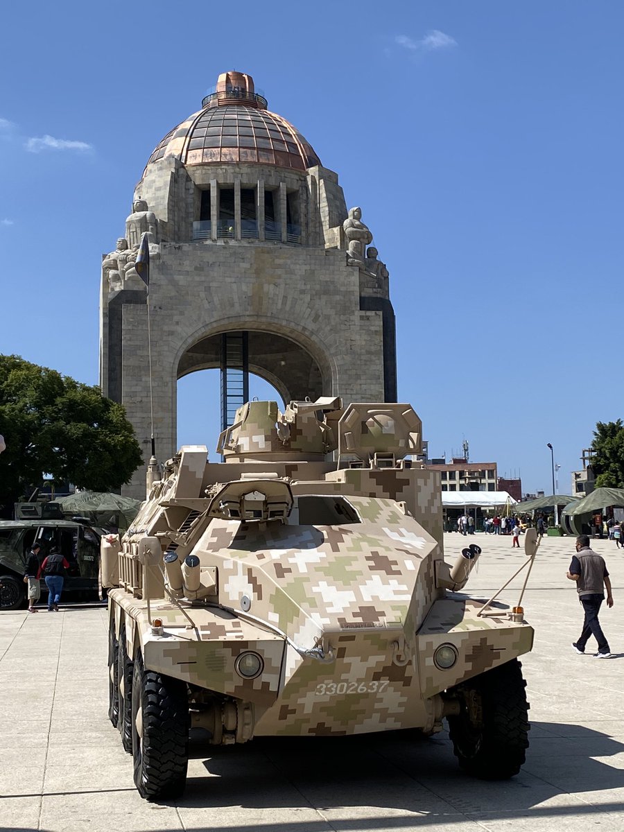 “La gran fuerza de México”, exposición del Ejército Mexicano, se encuentra en la explanada del Monumento a la Revolución, puedes visitarla hasta el 19 de Noviembre. A solo unos pasos de nosotros. #MomentosCasaBlanca