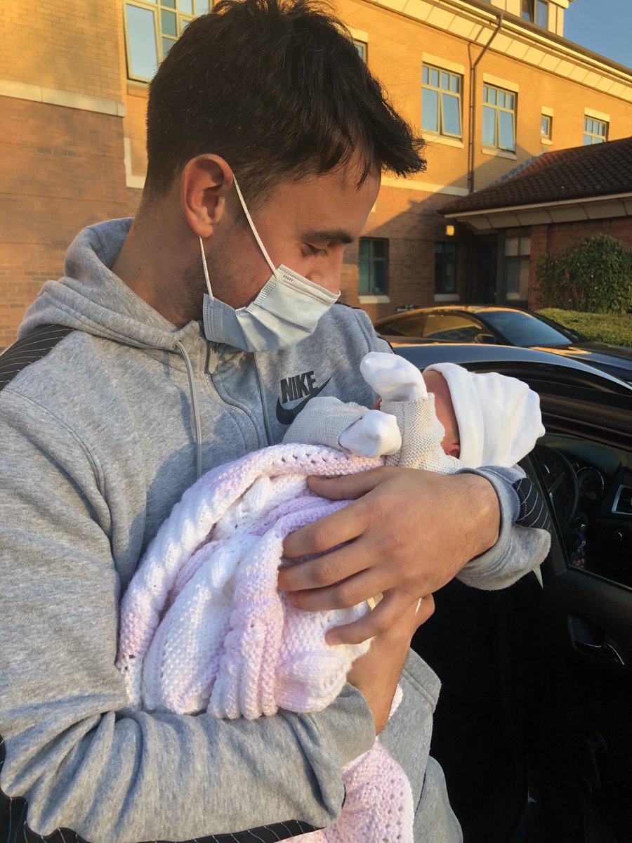 She finally got to meet her daddy in real life 💗 cannot thank the amazing maternity staff enough <a href="/NottmMaternity/">NUH Maternity</a> for the quick decisions they made in such a scary time an the amazing care I received that night from <a href="/SuzanneForward/">Suzanne Wallace</a> and team Sunday night. Forever grateful💗