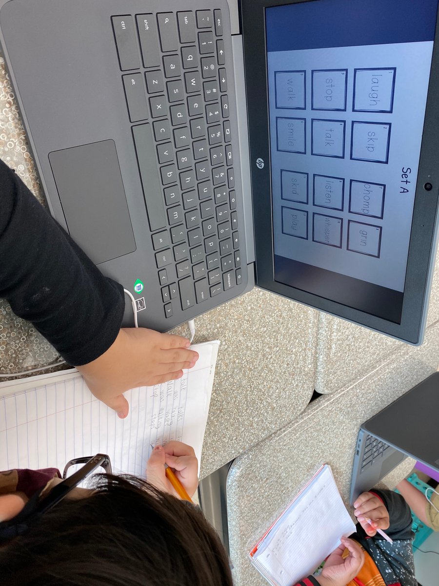 My kiddos are rocking at doing their blended learning workstations! <a href="/Tiffany_Lee_7/">Tiffany Lee</a> <a href="/pisdesela/">PISD Elementary Language Arts & Reading</a> #PISDLACHAT