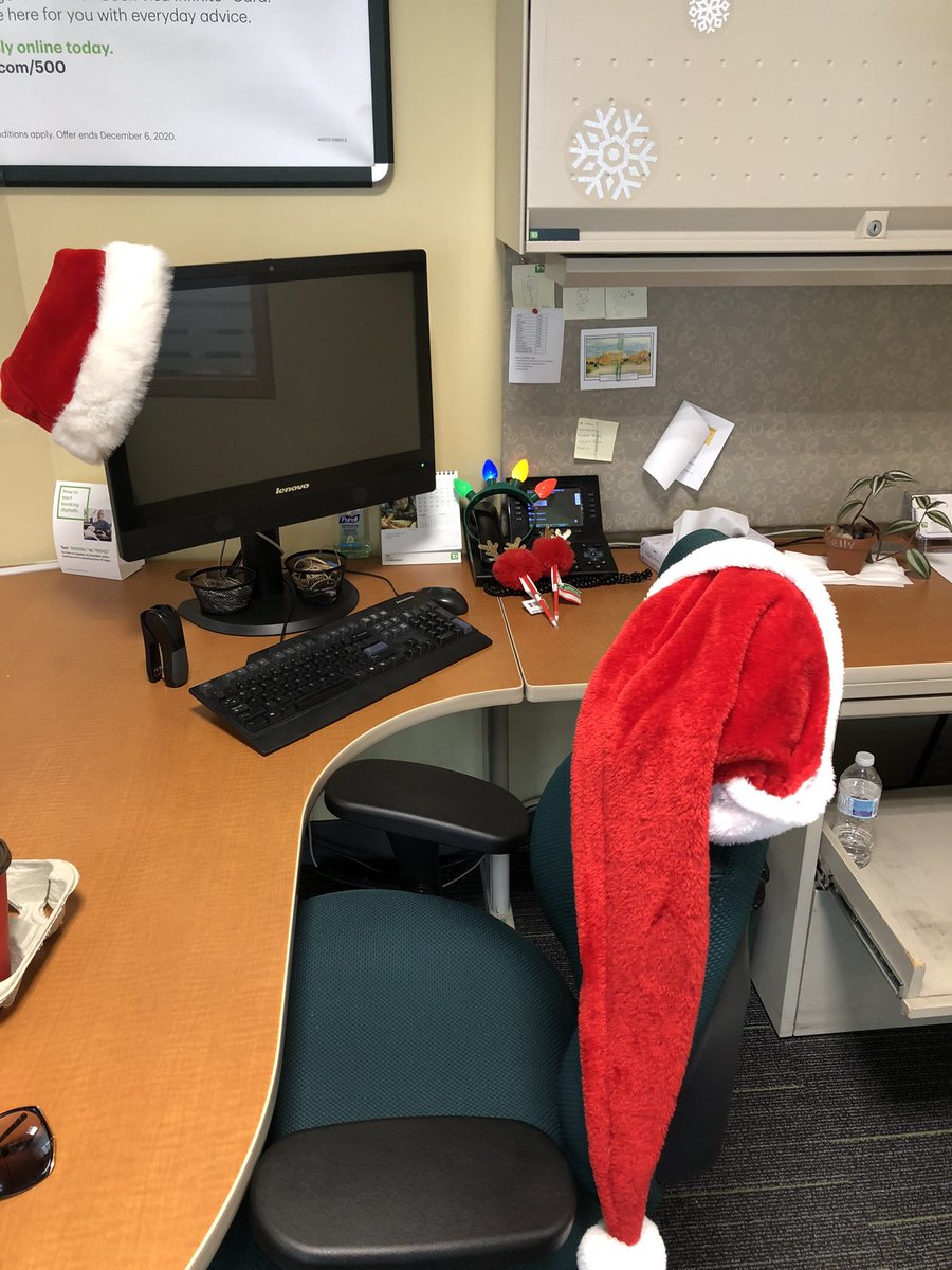 Kdasilva22's tweet photo. My Branch Elves are anxious for the Christmas spirit ! #LEIChallenge Christmas Music Nov 23rd or Dec 1st ?!? #SalesVsService ! https://t.co/W2PPS4sRP8