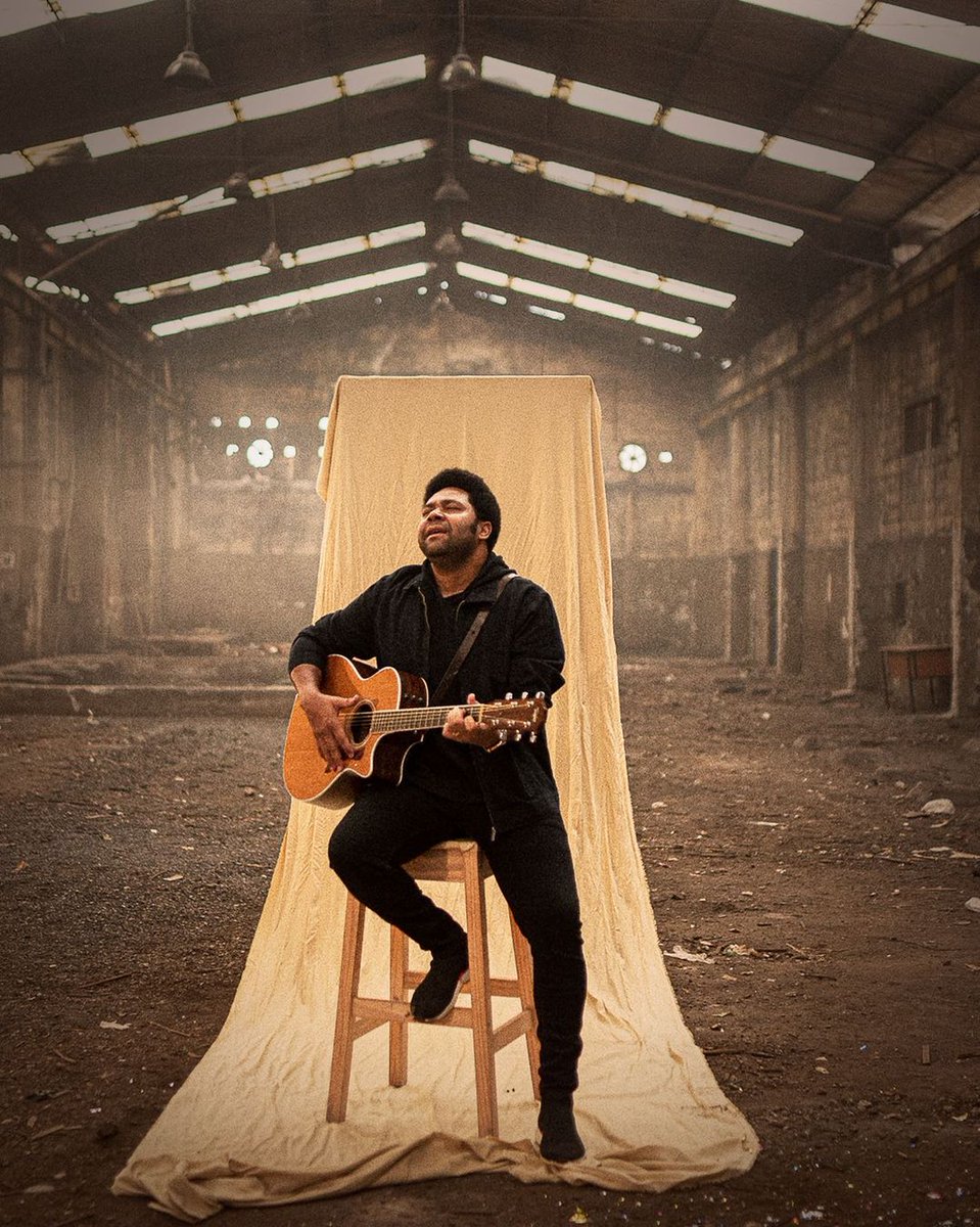 SonyMusicGospel's tweet photo. #Encaixe, novo single do Thalles Roberto, é a música do dia! Disponível nos apps de música e o clipe no YouTube ▶ https://t.co/eULoPVDcVT 😍🤎 https://t.co/Ch8H7Onoh8