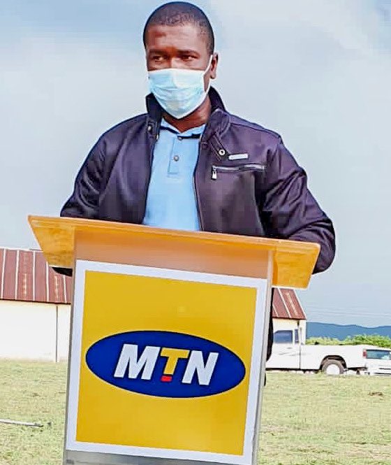 MTNEswatini's tweet image. The official handover of 11 000 masks being donated to the Kukhanyeni &amp;amp; Mtfongweni Tinkhundla was held at Gundvwini earlier today. As part of the #WearItForMe initiative aimed at ensuring that everyone plays a role in protecting one another (wear it safely everywhere you go 💛).