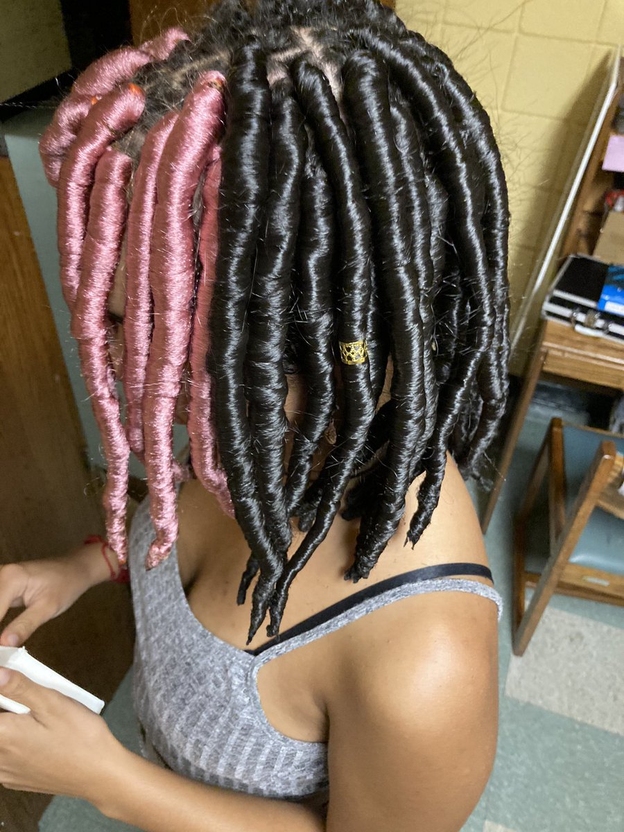 Detailz16's tweet photo. HMU For Braids And Locs https://t.co/9odpjFHX3k