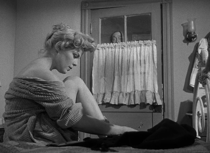 This particularly sleazy incident proves the final straw, and one of the reasons she marries Haas. (The old guy runs the store she works in and has given her a place to live and work).  #Noirvember  #Bait