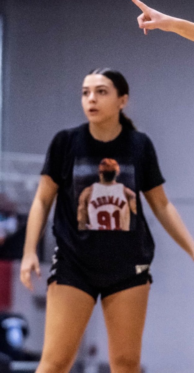 NSR W Basketball 🏀 welcomes 2023 SG Kaylee Walters to the CHOSEN AND SELECTED family of NSR athletes!  Kaylee is a gym rat working at least 6 days a week with a shooting coach, strength/conditioning coach and her head club coach - Erin Thorn (Former D1 and WNBA Athlete).