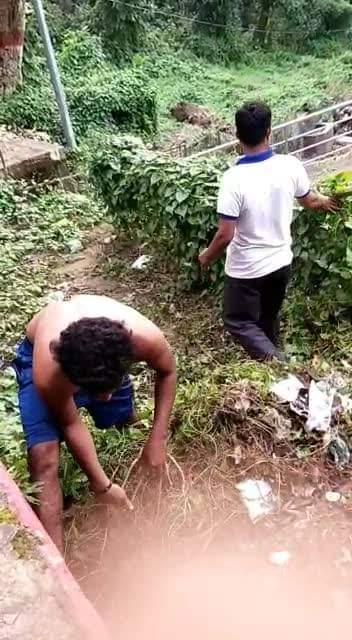 PrakashaKumarB1's tweet photo. ODISHA KHODHA DISTRICT Bahut sochaniy pitha ra safel karya karuthiba samajsebi maa Barunei paryatana sthali https://t.co/Keyvh8YT74
