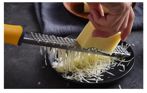 KELI83686416's tweet photo. Our neighbour are busy moving to another place, to serve their VIP customer. We are here to serve all our customers, with our good quality kitchen tools and gadgets. #cheese #grater #kitchenware #citrus #zester #gadgets #manufacturer https://t.co/8JJeEZwlzX