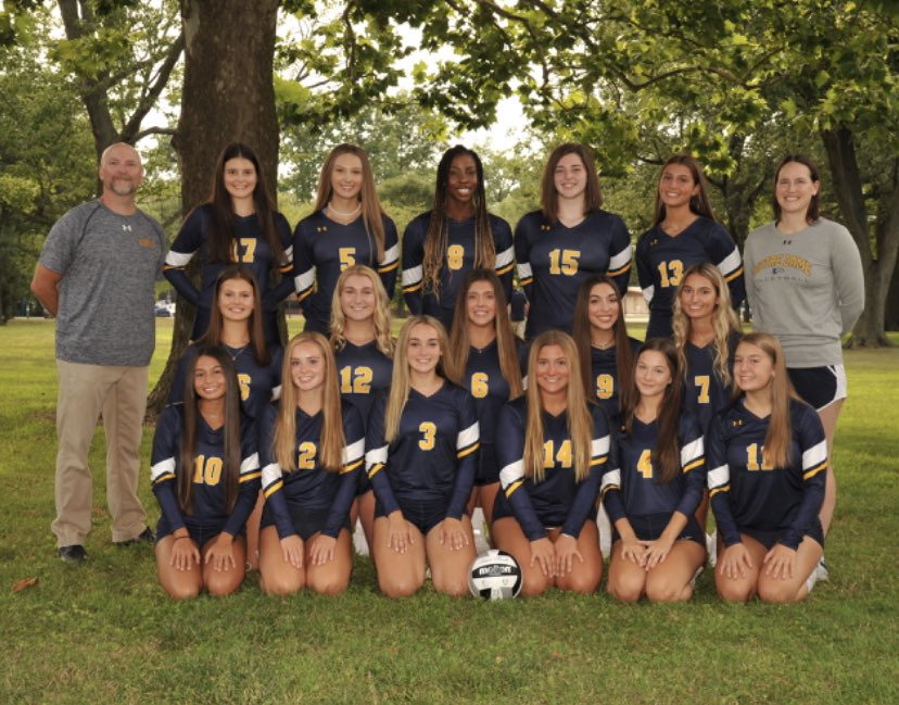 NDAEagleSports's tweet photo. This @NDAEaglesVB TEAM earned an @OHSAASports District Championship and qualified to Regionals (for the 6th year in a row for the program) and finished as the @TracSports Runner-up! Awesome varsity volleyball season ladies! 🦅🏐💪 #GoNDAEagles https://t.co/IS5LNw894M