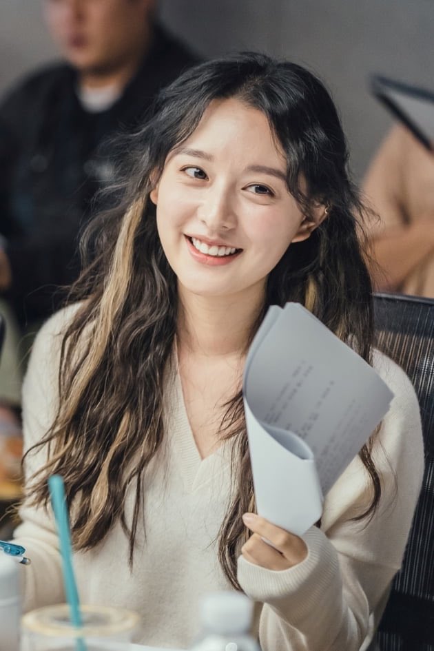 iconickdramas's tweet image. I have high hopes for this pairing. Let’s go Ji Chang Wook x Kim Ji Won nation 🥰 #CityCouplesWayofLove