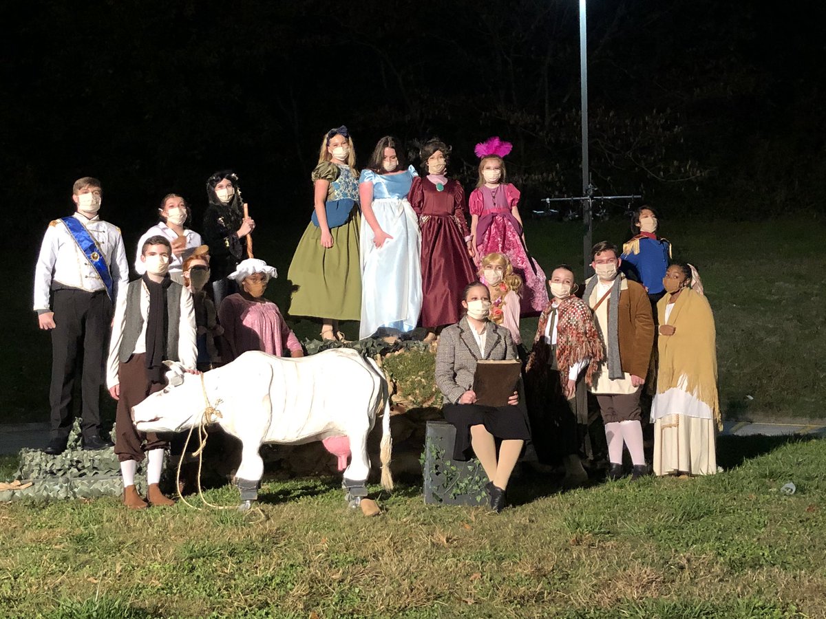 AugustAskins's tweet photo. Super proud of my Witch and  @HolstonShow Into the Woods, Jr. in the round and outdoors. These kids waited so long and it was worth it! Shout out to @KnoxSchoolsSupt for allowing it to safely happen for the kids! https://t.co/5F6E7vCzLr