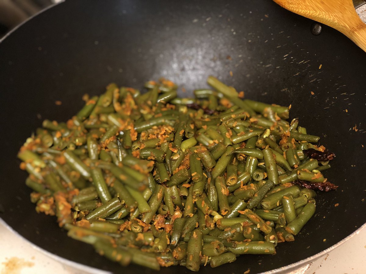 kingchiru15's tweet photo. Green Beans Fry. Simple & quick recipe for lunch/dinner. π
#GreenBeans #Fry #SimpleandQuick #Recipe #ChirusCookingDiary https://t.co/9ZOC5mZQDo