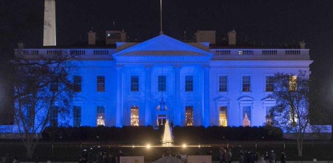 time4kind's tweet photo. Turning lovely sane marvelous decent Blue .. we hope & hope & hope .. #BlueRoks! https://t.co/14oPXtYDUf