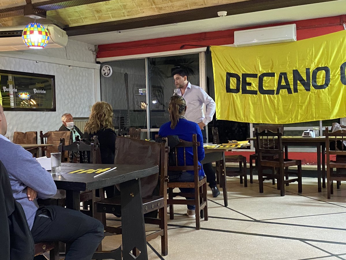 WilsonMendez86's tweet photo. “Somos tradición y renovación, queremos unidad sin importar la política. Necesitamos renovación”, Sebastian Silvera en la presentación de “Peñarol es Más” https://t.co/KLJfyA47cq
