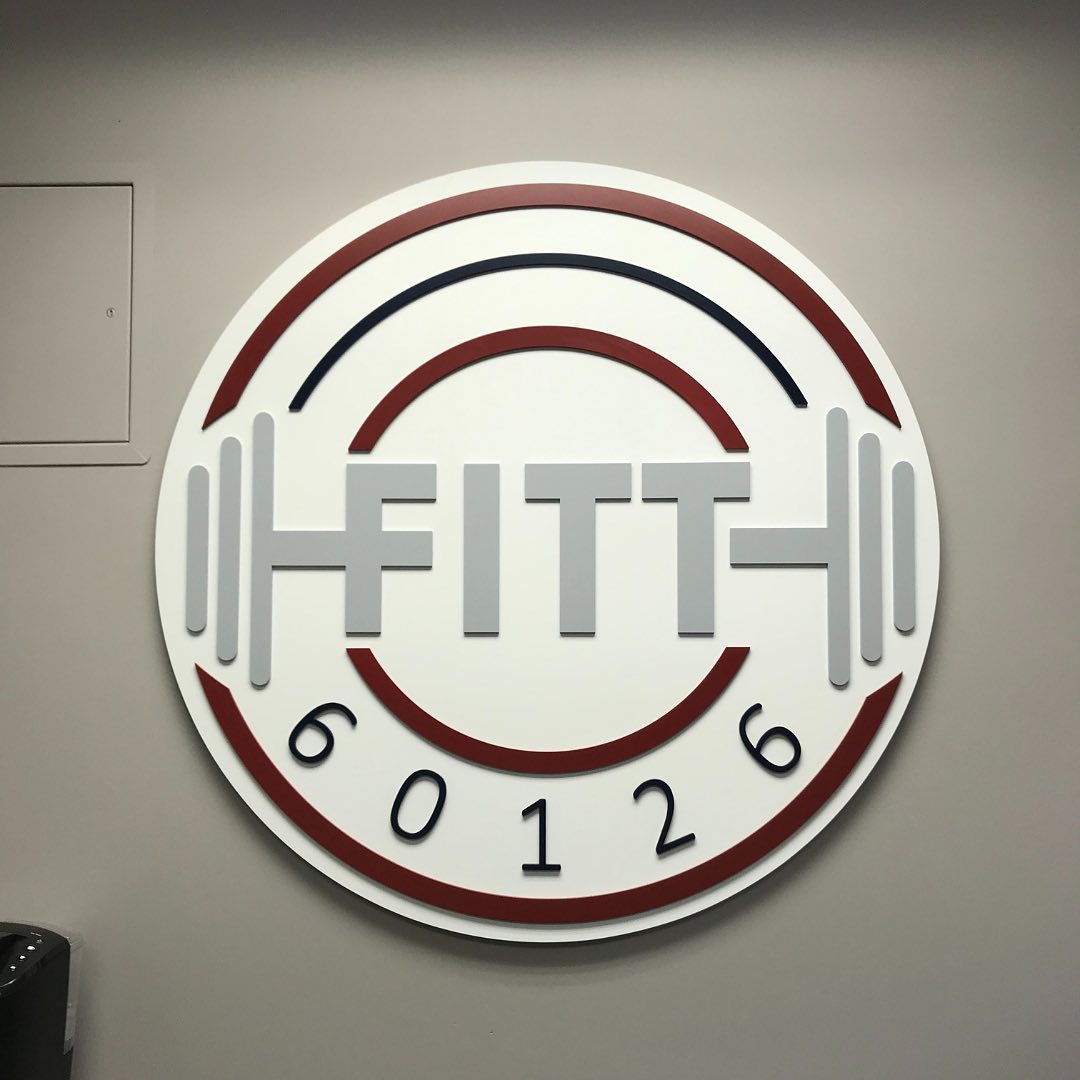 MLE_BRAND's tweet photo. Also located in Elmhurst IL, FITT 60126 is a fitness studio offering a list of different classes that include Personal Training, Boot Camps, 30-minute Workouts, and lots more. Our wall graphics just can't compete with their positive attitudes! #brandvironments #newlook #mleinc https://t.co/P73WPtxKV6