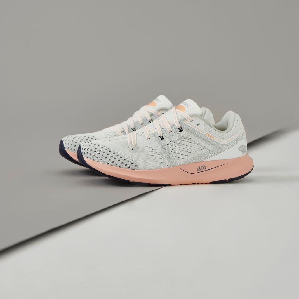 hanonshop's tweet photo. Karhu Womens Synchron 2020 is available to buy ONLINE now!
#hanon #karhu #karhusynchron 
https://t.co/Pn7kbjxrxo https://t.co/gb1annckp7