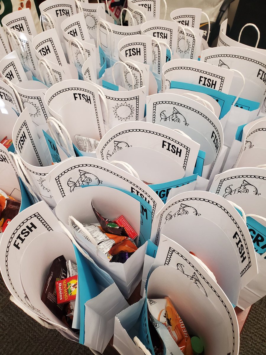 BalounKelly's tweet image. Counting on having an AWESOME time with the very TALENTED Mrs. Blankenship and some FANTASTIC Dragon Families next week for VIRTUAL FAMILY MATH NIGHT. #mathkits @mindfulmathK5 @DreamLakeApopka @OCPS_PFE