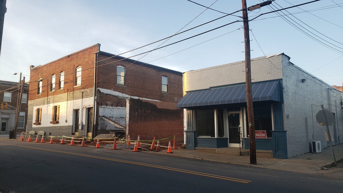 FranklintonDev's tweet photo. Slowly getting the old barbershop back into shapeβ€! While it's slow going, what matters most is that it's going lol. Greatness takes time right? We can't wait to see how this corner will eventually turn out! #developfranklinton https://t.co/417DyFOXwL