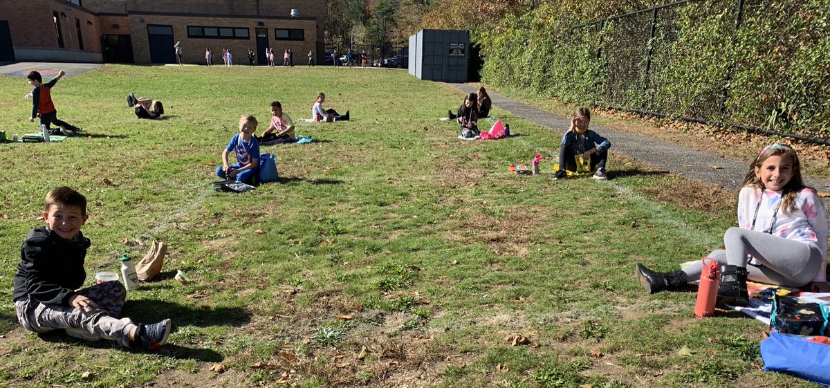 Mrs. Romano tweet media