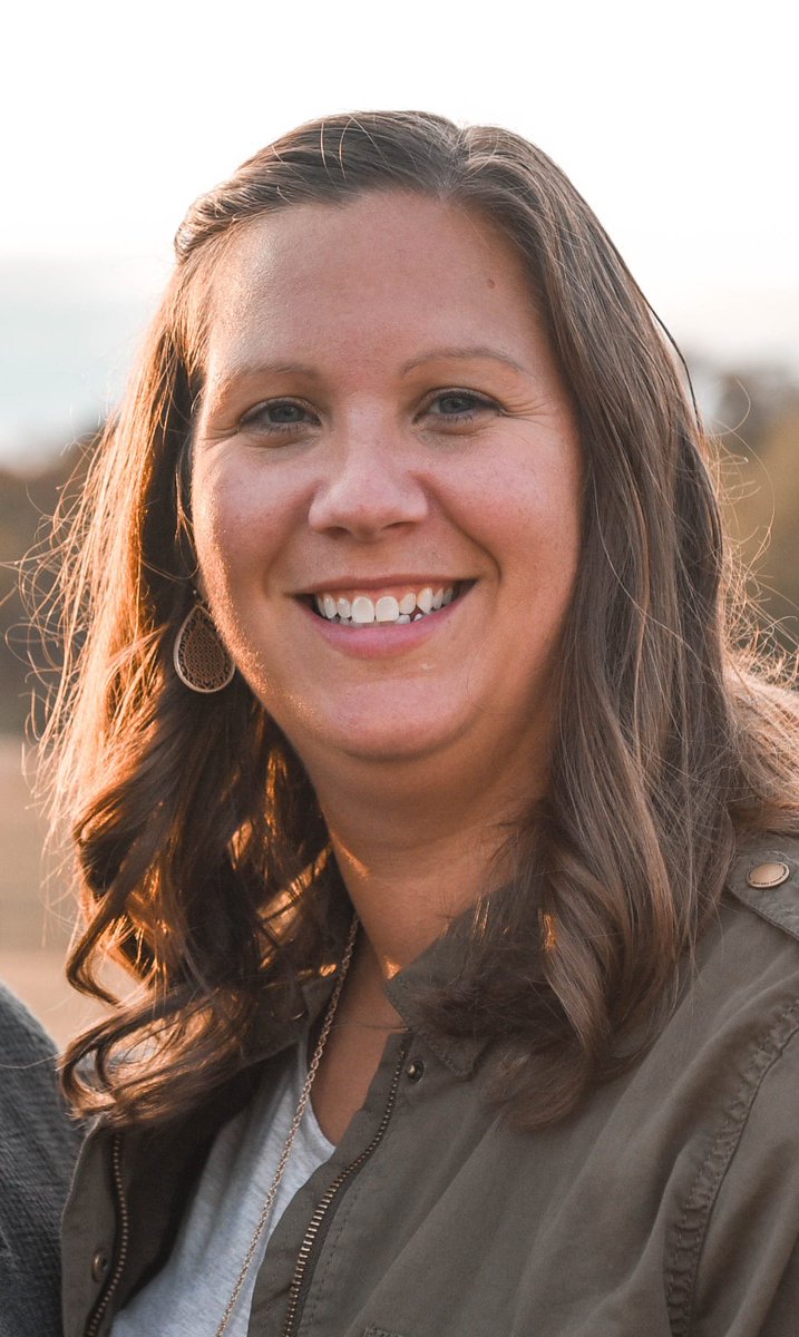 LinthicumES's tweet photo. Congratulations to our #aacpsawesome Teacher of the Year nominee @mbellarin24! @LinthicumES is proud of you!!! https://t.co/QH18I6Gia4