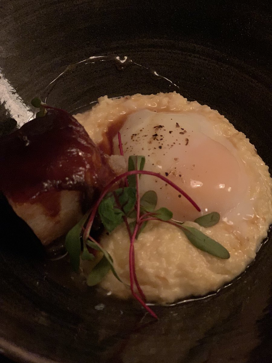 CardosGirl2607's tweet photo. Special thanks to our server Paul at The Wave in the Contemporary Resort. Food was incredible, ambiance blissful and service was impeccable! Thank you Paul for the amazing service and recommendations each of the 7 meals we shared with you. See you soon! #castcompliment https://t.co/Y4HZwXLj6v