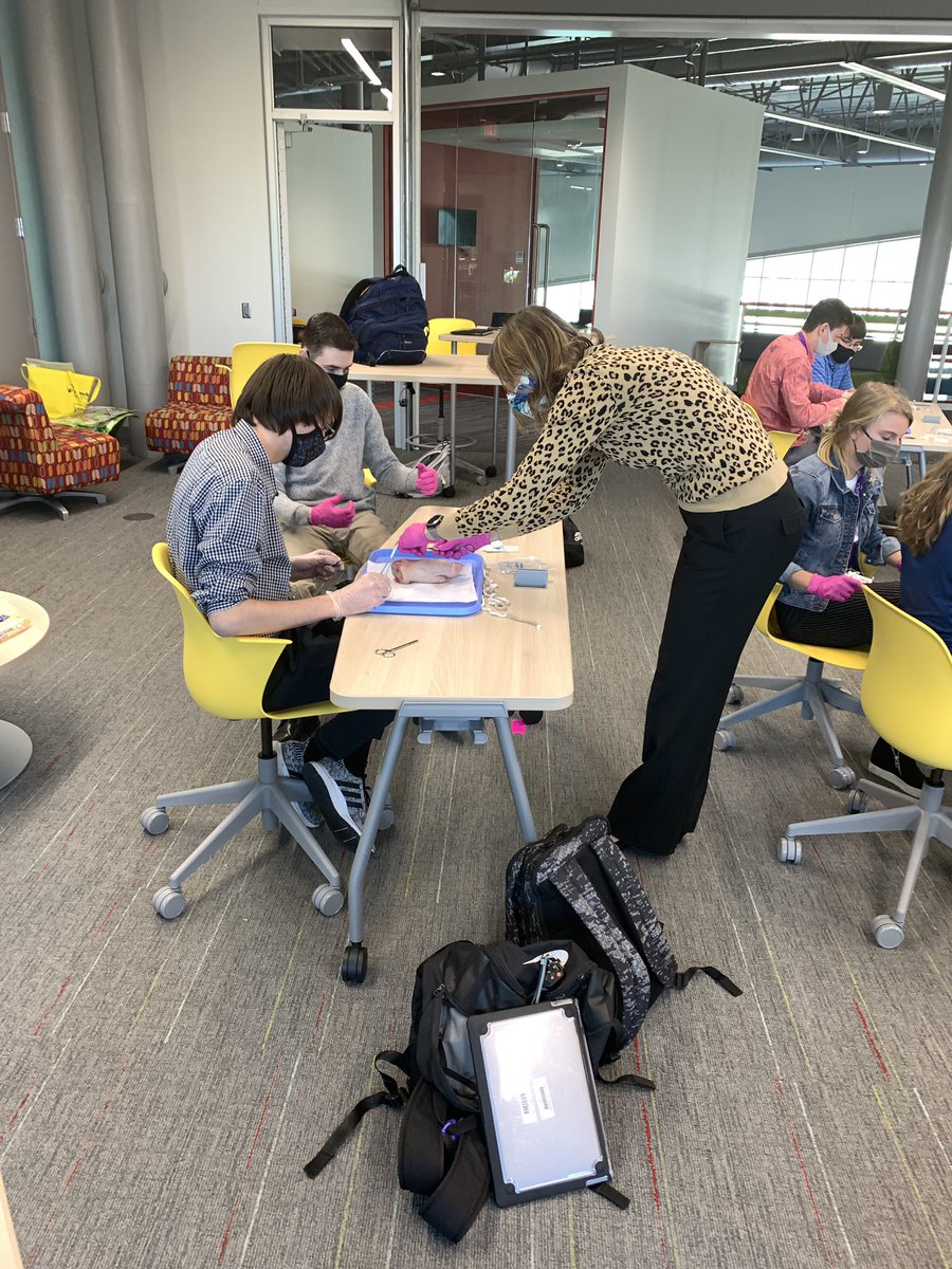 APEX_HealthSci's tweet photo. We want to Thank Mandy Newton Rosenow,  PA, for teaching us the proper “surgeon’s” knot and simple interrupted stitch today. https://t.co/TM3HBC0WNi