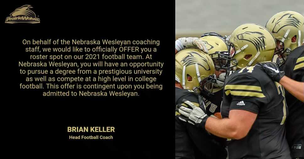 Moore_BL8's tweet photo. Very excited to announce my official offer from NWU to continue my football career. Thank you! @NWUFootball https://t.co/vy3aYRyTPO