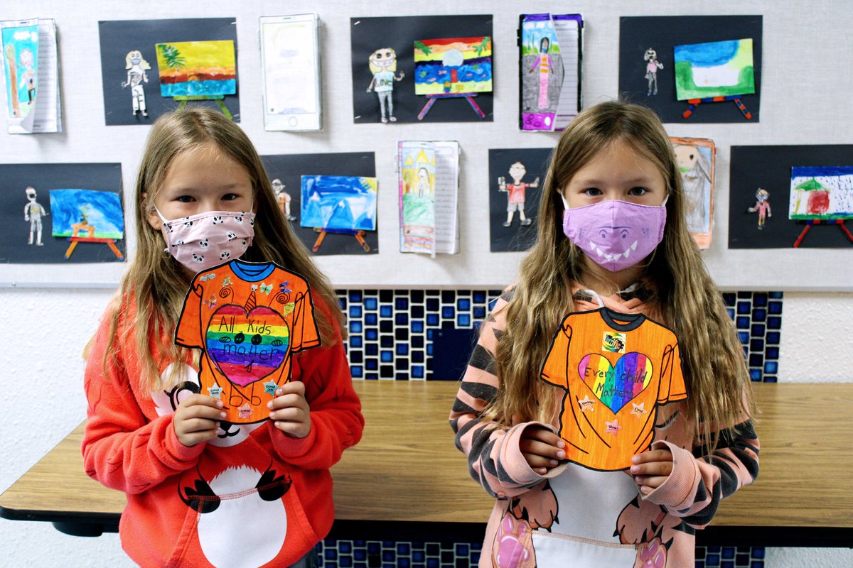 BlackGldSchools's tweet image. As #COVID19 cases in our region rise, we are strongly encouraging #BGSD students &amp;amp; their families to remain vigilant! If we all work together to protect each other &amp;amp; our schools, we can continue with the relative stability of Scenario 1. 

Find out more: blackgold.ca/working-togeth…