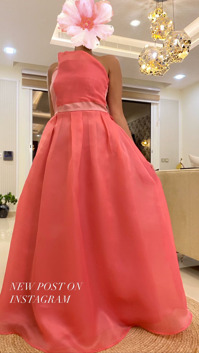 theldresses's tweet photo. @theldresses  🤩🤍 https://t.co/EkSj6u1XlK