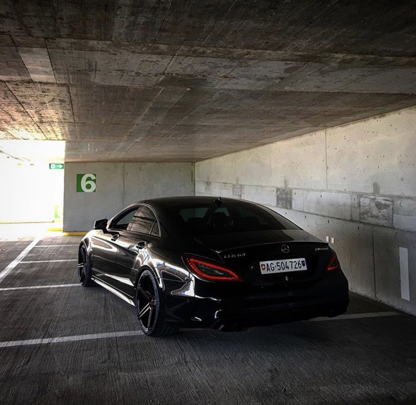 Uncle_Benz_'s tweet photo. Mercedes, CLS, Concurrence, PLS https://t.co/fLGdHhHdb4