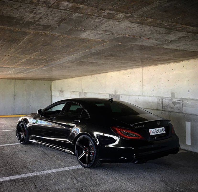 Uncle_Benz_'s tweet photo. Mercedes, CLS, Concurrence, PLS https://t.co/fLGdHhHdb4