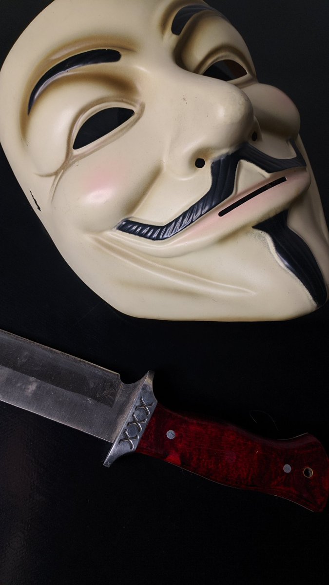 artprimasi's tweet photo. Remember, Remember
The 5th november
🔥
#5thnovember #guyfawkes #anonymous #anonymousbrasil #fifthnovember #guyfawkesnight #guyfawkesday https://t.co/iIb8bVynVZ