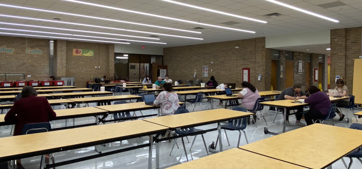 MissEscamillaPV's tweet photo. Our awesome Support Facilitation teachers and SPED team participated in great learning today at our SPED meeting 🤗 We practiced writing PLAAFPs in order to keep getting better, so that our kids have the best support they need #pvlionpride #ecproud https://t.co/iZybUBiW9U