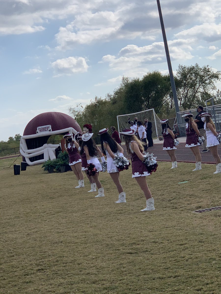 StoppGeri's tweet photo. Been at @LHSHarmon the entire 10 years and a proud Farmer for 15!  #10yrAnniversary @CoachCartmill1 @adamsLHSH @lhshstuco https://t.co/bXaRMCNRuI