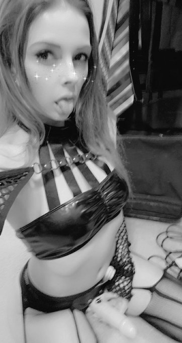 Would you let me peg you? 😈 My pets get the best treatment 🖤 sneak peek at what's to come @ https://t<a href="/tag/model"class="tags"><span>#model</span></a><a href="/tag/teen"class="tags"><span>#teen</span></a><a href="/tag/tease"class="tags"><span>#tease</span></a><a href="/tag/teenmodel"class="tags"><span>#teenmodel</span></a><a href="/tag/newcityteens"class="tags"><span>#newcityteens</span></a>