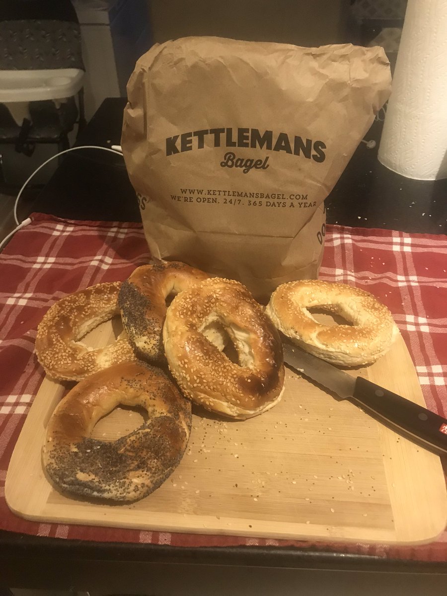 Thank you Kettlemans Bagel’s for the 12 free bagels for my birthday! #🥯 #bagels #ottawa #ottawafood <a href="/bagelottawa/">Kettlemans Bagel</a> #fun #birthdayfun