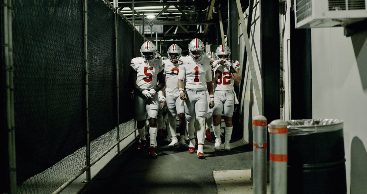 𝐒𝐪𝐮𝐚𝐝 𝐠𝐨𝐚𝐥𝐬! 😤😤

Definitely my favorite shot from our game at Penn State... so tough! 📹🔥

#GoBuckeyes