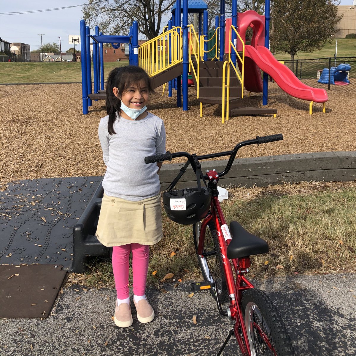 CANdAid's tweet photo. An exciting day for 1st graders at Fall-Hamilton Elementary! As if a fun bike demo from @jefflenosky wasn’t awesome enough... each kid got to take home a bike and helmet of their own! 🚲🎉 A memorable #NewBikeDay for these Nashville kiddos. #DoGoodery https://t.co/mhFB0Jaw7I