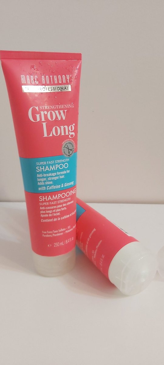 LisaOnAir's tweet photo. It was a hard fought battle but I'm claiming victory!
Finished both the shampoo & conditioner at the same time!
#MeForTheWin @MarcAnthonyHC
#longhair https://t.co/J3fE4meD0A