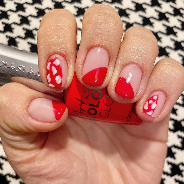 Artistic_Nail's tweet photo. Get your hands on our award-winning shade Hotzy! Voted best red by @Nailpromagazine readers’ choice 2020! Head over to the #linkinbio to shop now!
#ArtisticNailDesign #ArtisticNails #ArtisticWin #NailProReadersChoice #NailPro #BestRed #RedNails #GetRedNails #ShopNow https://t.co/SU8ubp0aOS