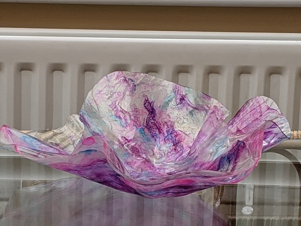 soniabublaitis's tweet image. My first resin bowl. It was fun to create. Planning to do more resin sculptures! 
#resinbowl
#resinart 
#softcolours
#fun2create