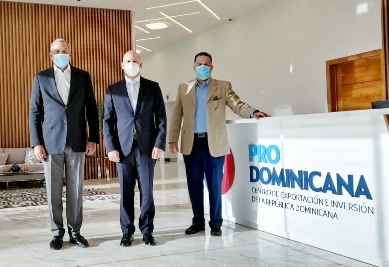 unitadom's tweet photo. Reunión de gestión en @prodominicana. Muchas gracias a  @jlicairac todos los ejecutivos que nos visitaron por respaldar las marcas boutique en la búsqueda de conquistar los mercados internacionales.

@MabacoRD
@Bokein
 #unitadom https://t.co/kBndifFtgR