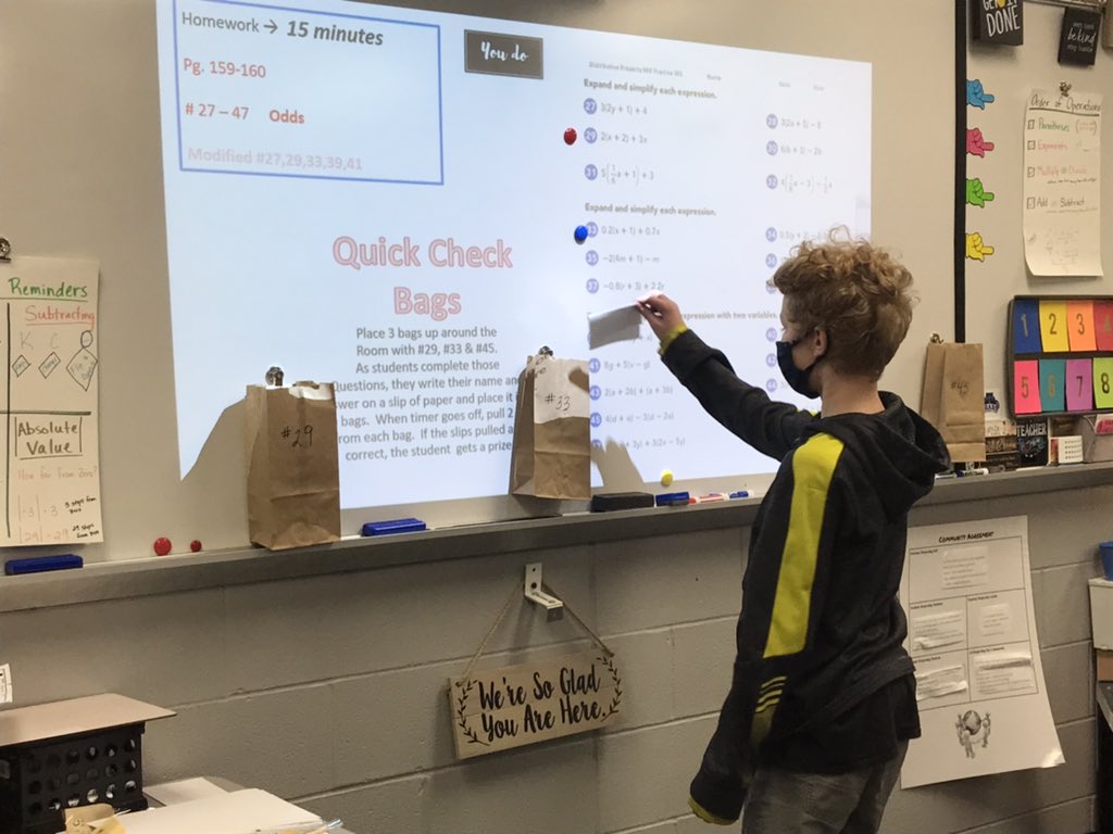 MrsHinckleymath's tweet photo. Personal marker boards and Quick Bag Checks today for simplifying expressions.  #FocusedAndOnTask #ShowMeWhatYouKnow #WICOR @Team7_1Bingham @BinghamBears https://t.co/4TzDfYMMJE
