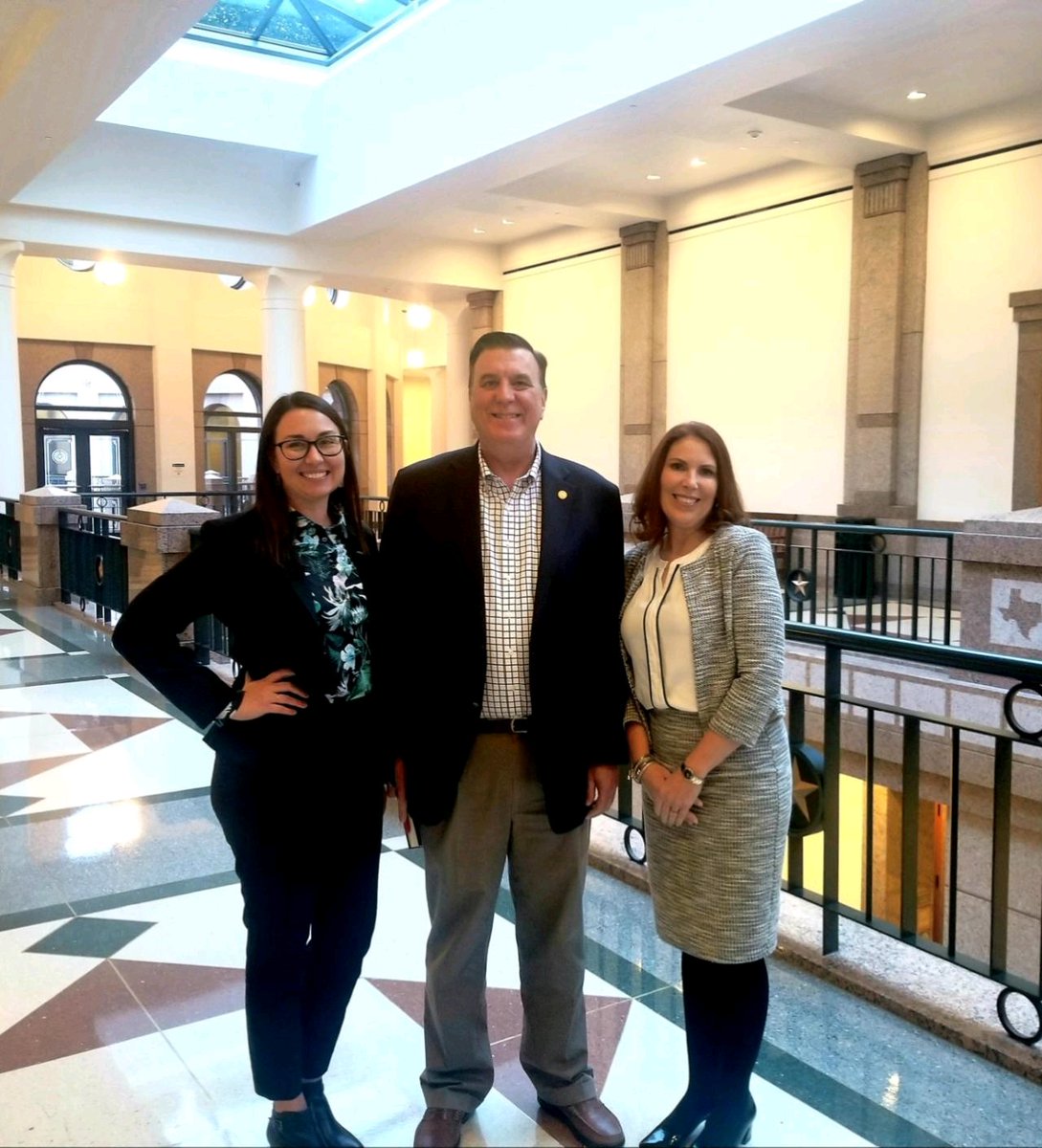 TiffanyEngr's tweet photo. @DennisPaul129 says, We need #Engineers to run for office, not just the #Txlege, but your #LocalOffices. 
Engineers identify problems, we solve problems, and we solve them in a cheap manner. What more do you want out a legislator?

#Truth #CECON2020 #CivilEngineers @TEXASCEtweets https://t.co/eQSTidI6ZB
