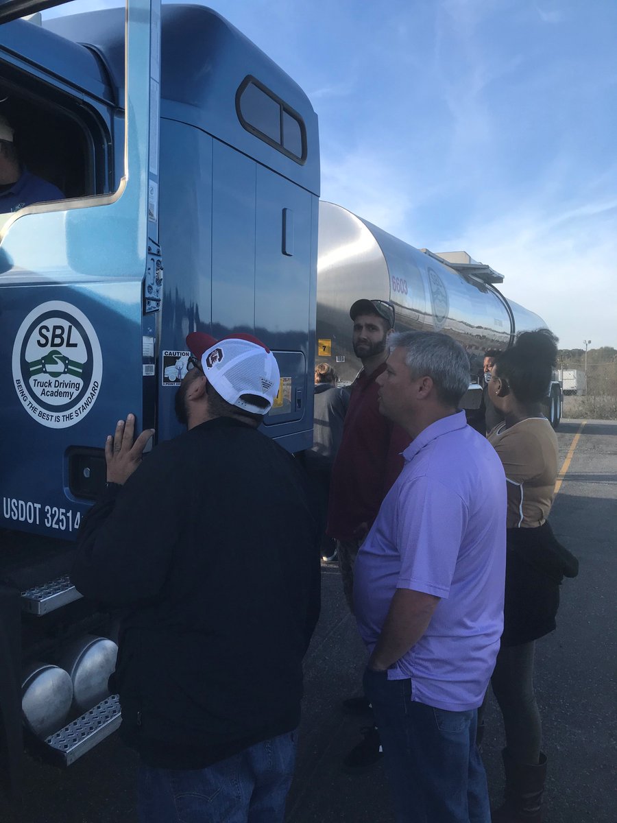 TruckSbl's tweet photo. Instructor Reese demonstrated a Pre-Trip for Day 1 on the range with the newest class at SBL Driving Academy. #SBLDA #Trucking #TruckDriving #Mack #Tanker #TankerYanker https://t.co/hag70SeVz8