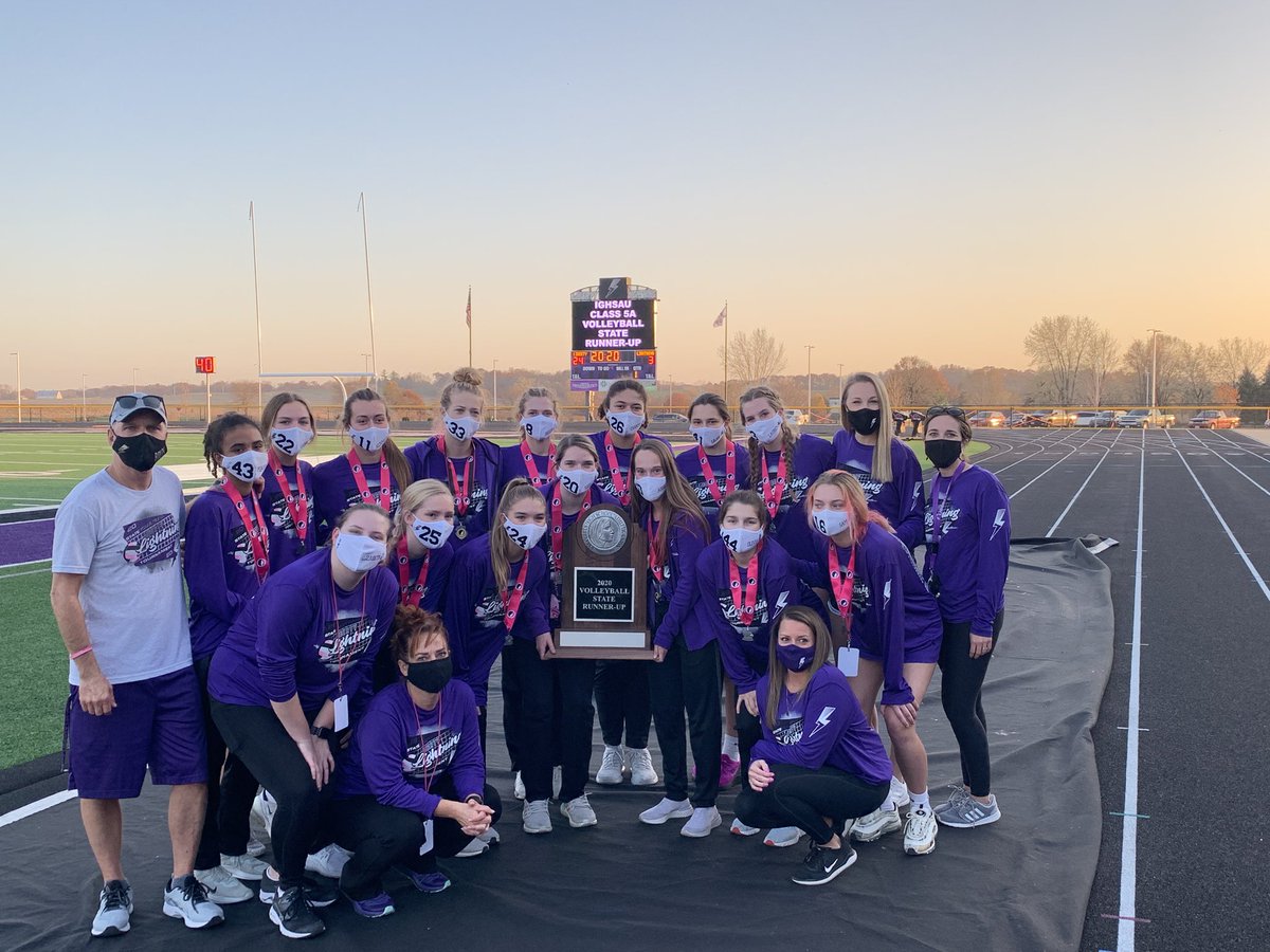 5A Iowa State Volleyball Runner-Up: Liberty High Lightning (24-3)