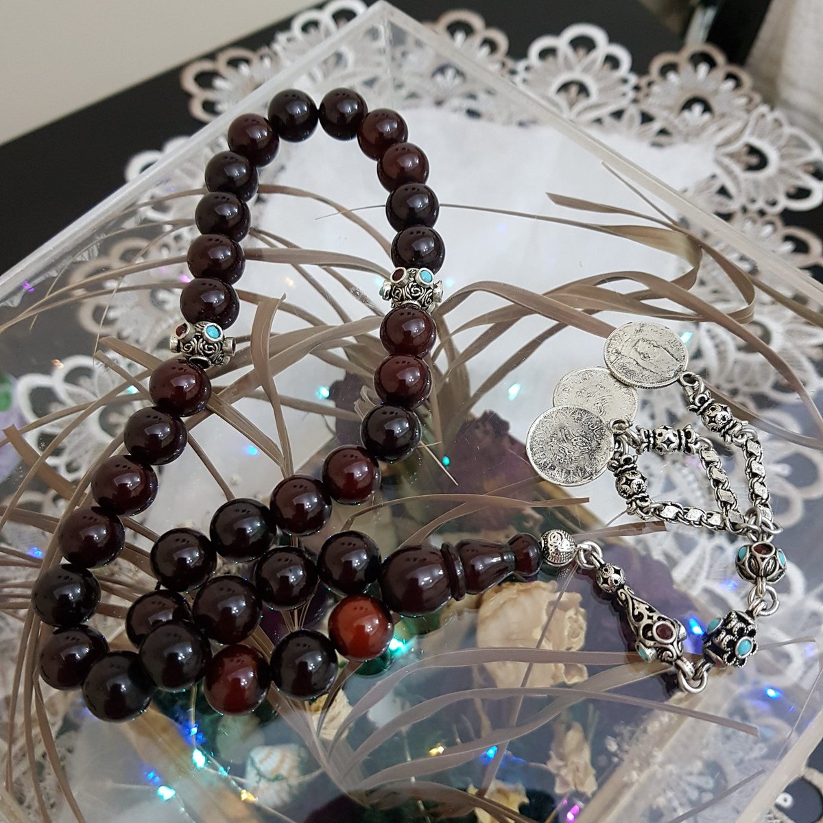 AntiqueUae's tweet photo. مسباح فوتوران 
حبة "غل " 
٣٥ حبة 
شرابية انتيمون 
السعر ٢٠٠ درهم https://t.co/K4Vt04L3FA