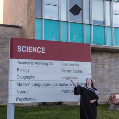 KatelynGalway98's tweet photo. #BA #French #History #BachelorOfArts #University #CovidGraduate #MUN #HatsOff #SpringGraduate #HSS #MLLC #NewProfilePic
Picture by @AndreaInTorbay 💕
@MemorialU @memorialhss @MUN_Students https://t.co/7MUlYlXVLa