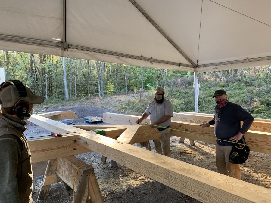 TFGuild's tweet photo. Guild members are in Tennessee for a Community Building Workshop to support a local non-profit serving the greater Nashville area and beyond. Read more: https://t.co/1Q69zbr452

#TimberFramersGuild #CommunityBuildingWorkshop #HiddenTraceFarm https://t.co/ZyzuWXnLrl