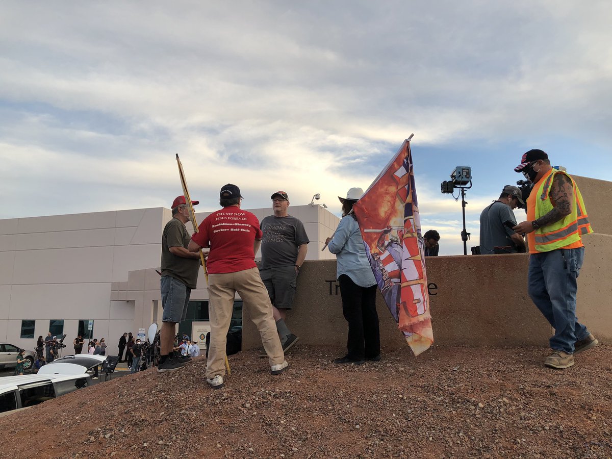 jamesmschaeffer's tweet photo. PROTEST NV ELECTION BUILDING: We are on the scene at the Clark County Election Building in North Las #Vegas, #Nevada. We have information showing it is a #NevadaCounts protest. We will update you as it happens. The protest is planned for 6pm #ElectionResults2020 #Vote2020 #RJNow https://t.co/tjT5tTfsx4